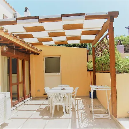 I Lentischi Ξενοδοχείο με διαμερίσματα