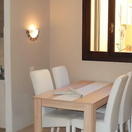 I Lentischi Aparthotel *